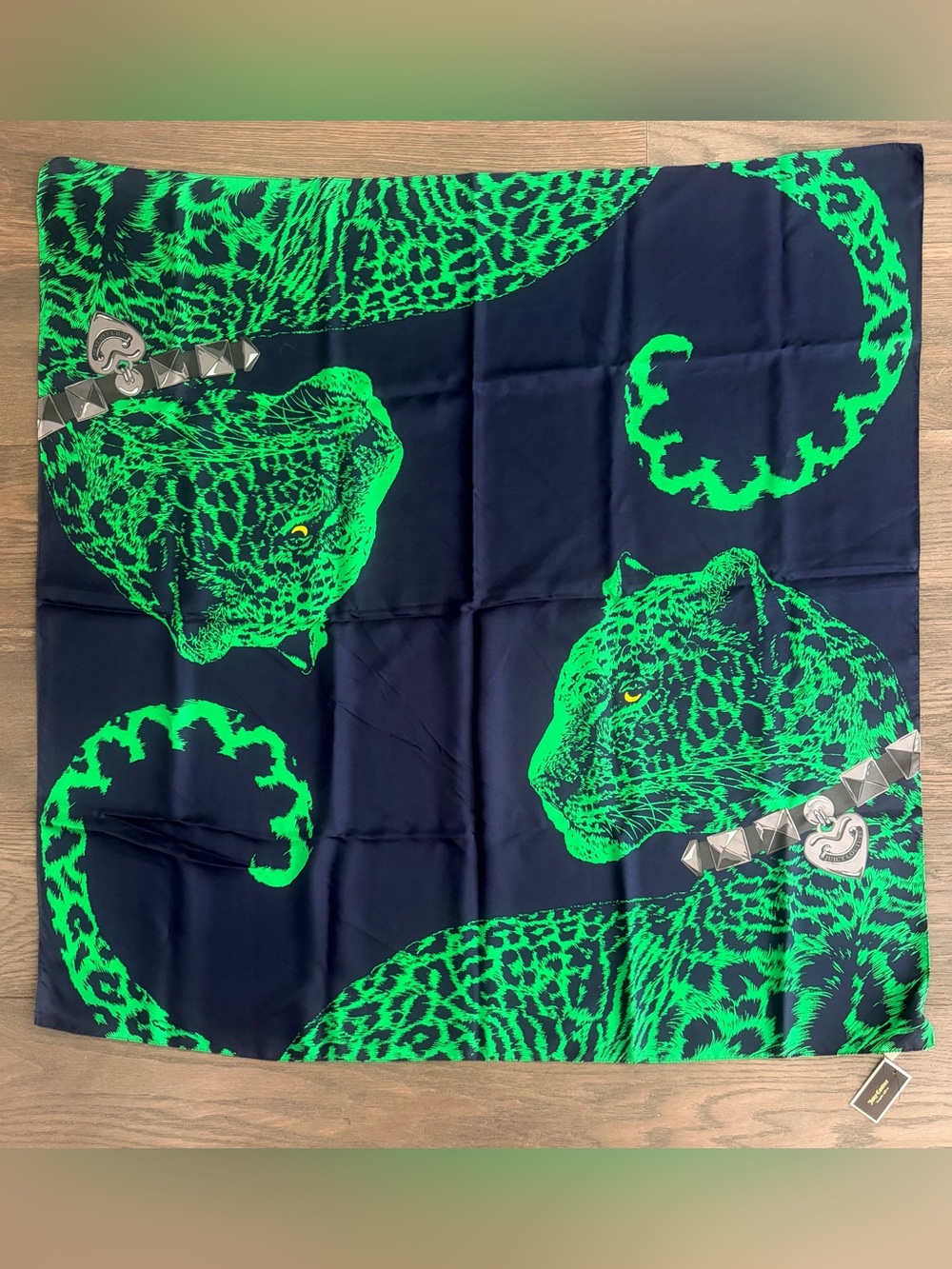 JUICY COUTURE navy 100% Silk Scarf with Neon Green Leopard Motif, new